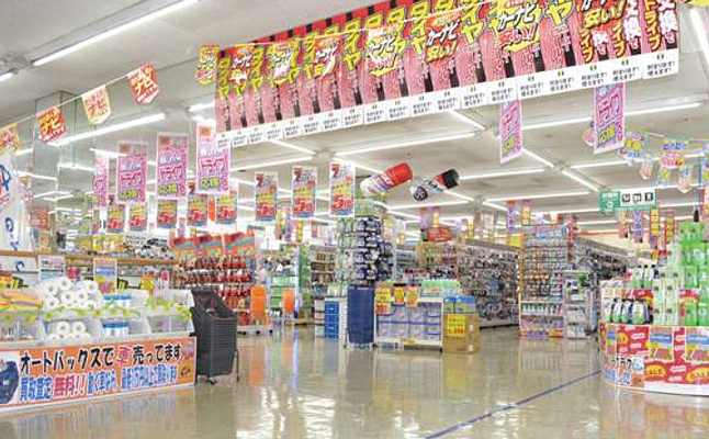 オートバックス店内